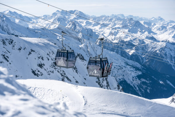 Telecabine__des_glaciers-OTGP_Brendan-30602
